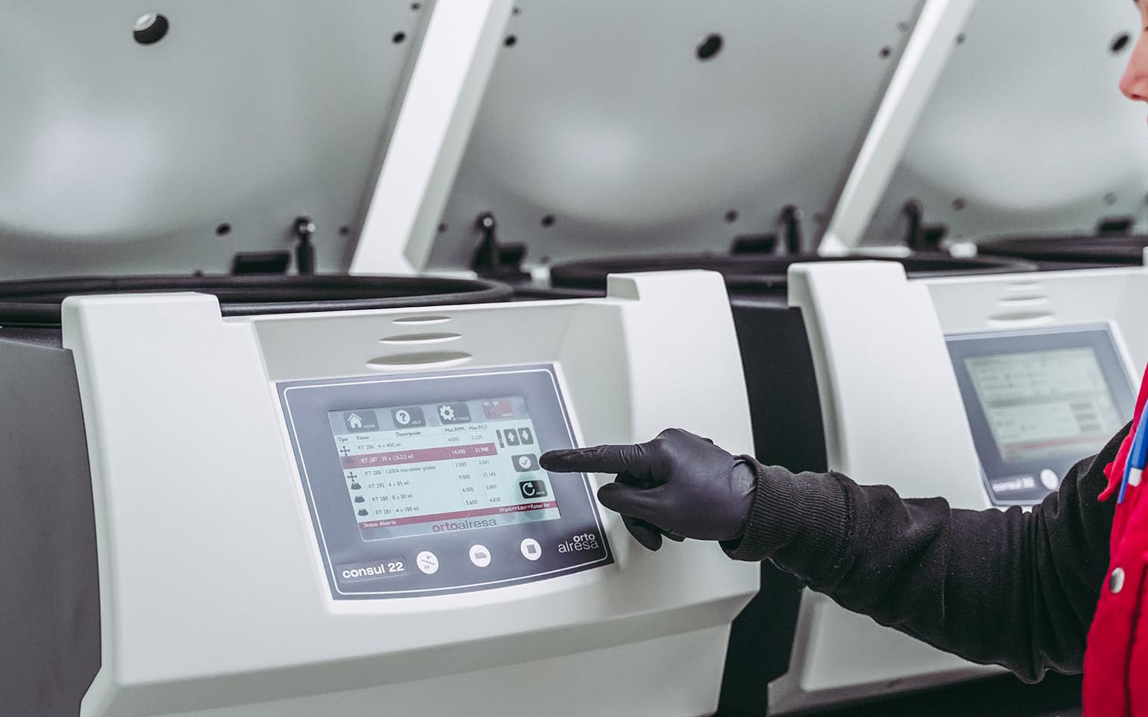 Centrifuge - MAIN PHOTO